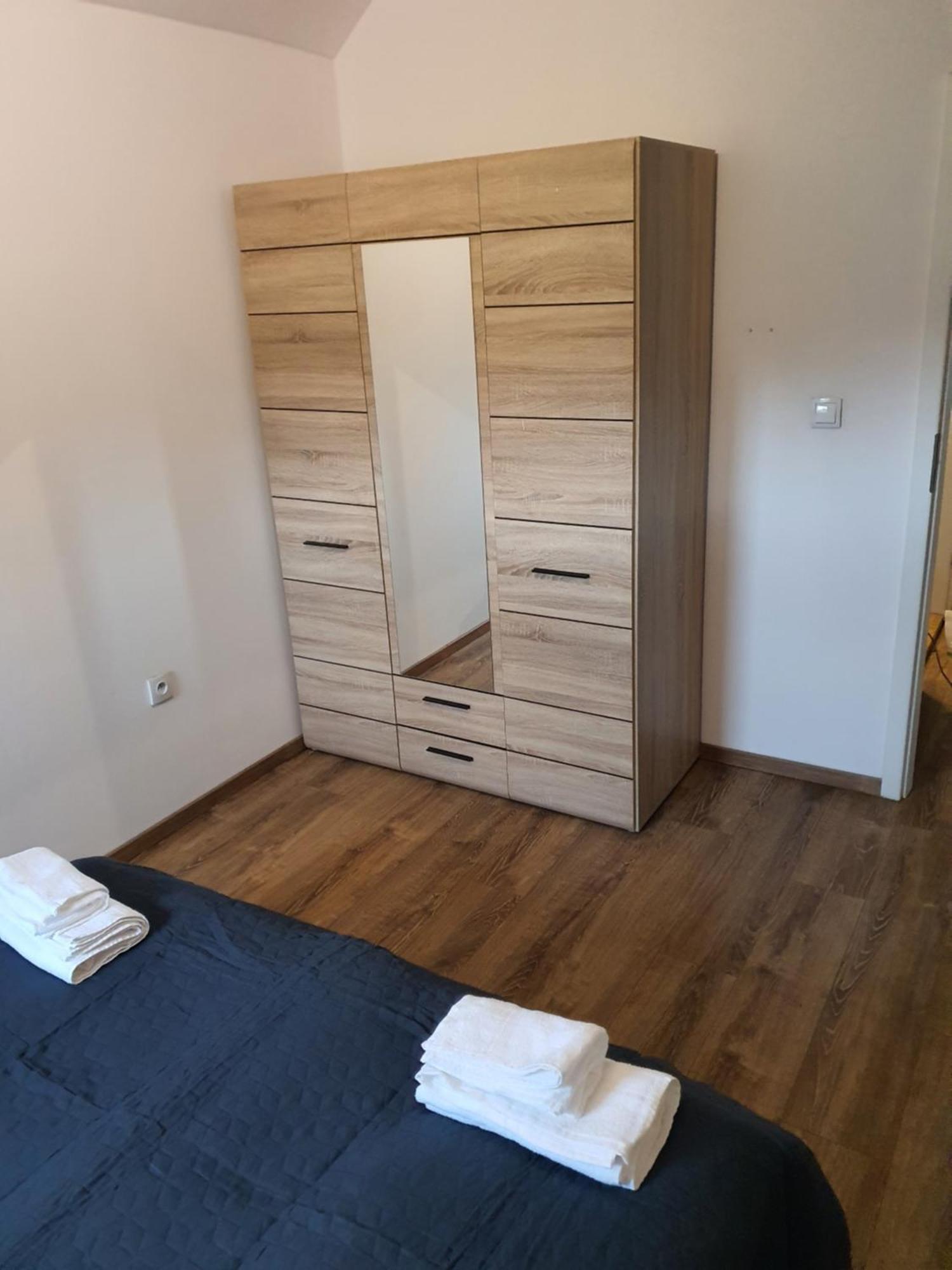 Apartament Pod Lasem Tenczynek Esterno foto